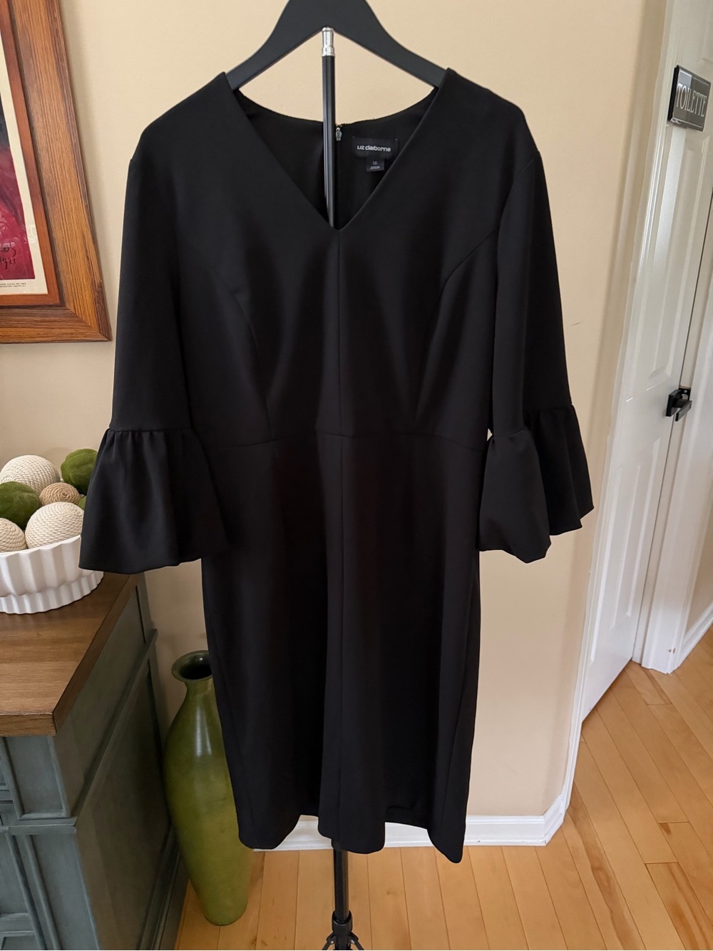 Liz Claiborne Black Sheath Dress Womens 16 Bell Sleeve V Neck Career